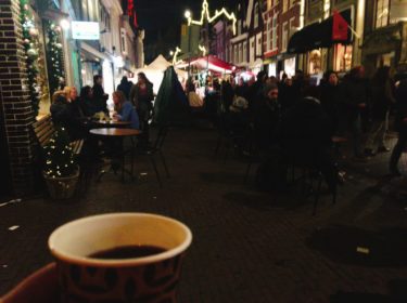 【冬のオランダ】クリスマスマーケット屋台でおすすめの食べ物・飲み物9選