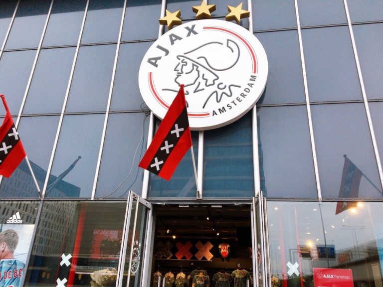 Ajaxの読み方はアヤックス？│オランダjp
