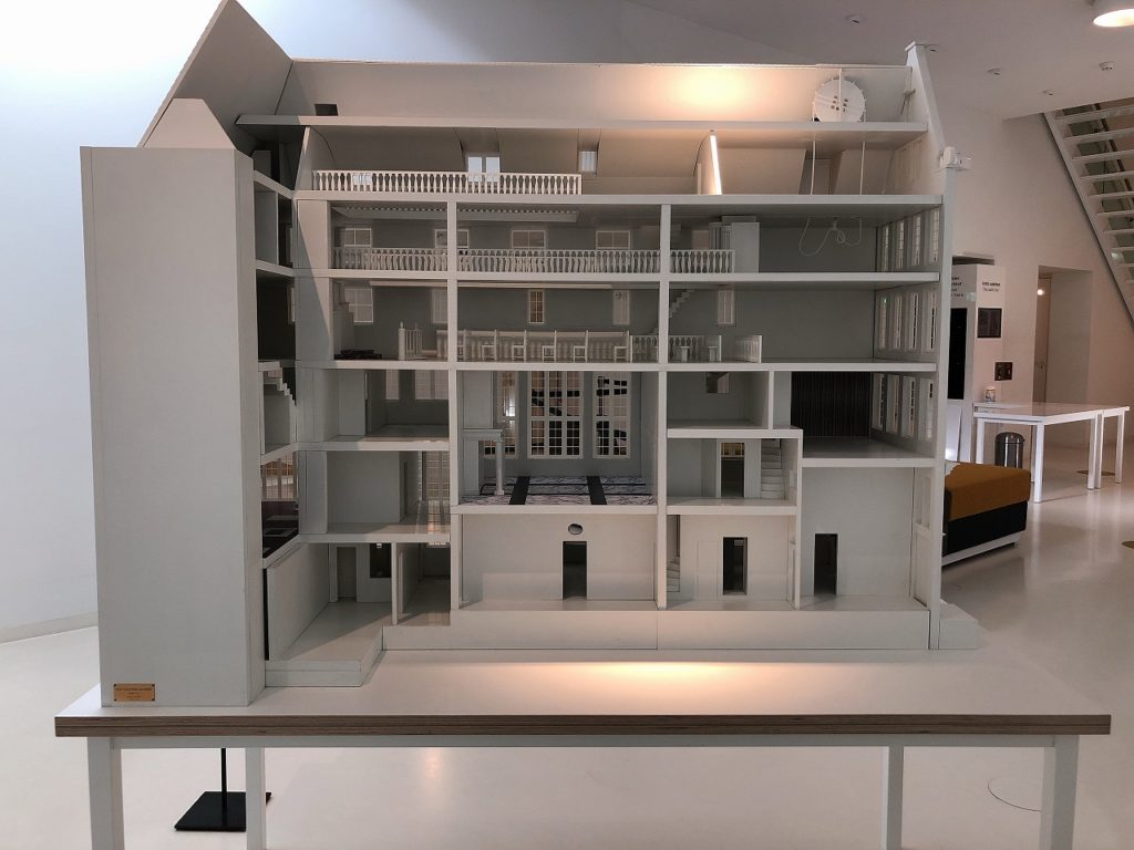 アムステルダムの屋根裏教会 アムステルクリング博物館 Oranda Jp オランダジェーピー