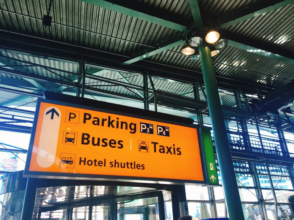 オランダのタクシー事情 料金 予約方法 乗り方について オランダ Jp