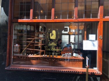 アムステルダムの人気クッキー屋Van Stapele KOEKMAKERIJ