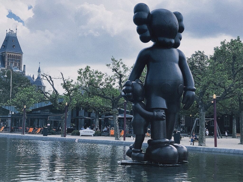 アムステルダムのミュージアム広場 ミュージアムプレイン│オランダjp