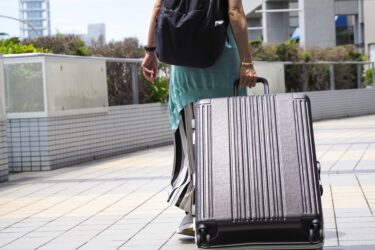空港にスーツケースを送る！無料の方法も？