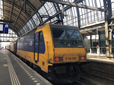 オランダ国内の特急列車インターシティダイレクト