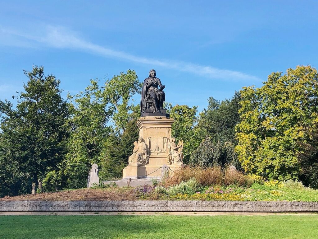 【オランダ・アムステルダム】フォンデル公園