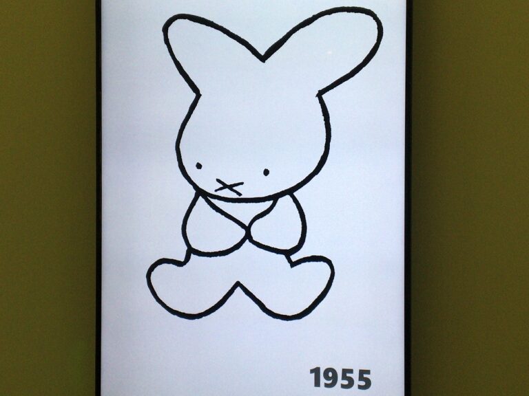 ミッフィーはどこの国で生まれたキャラクター オランダjp