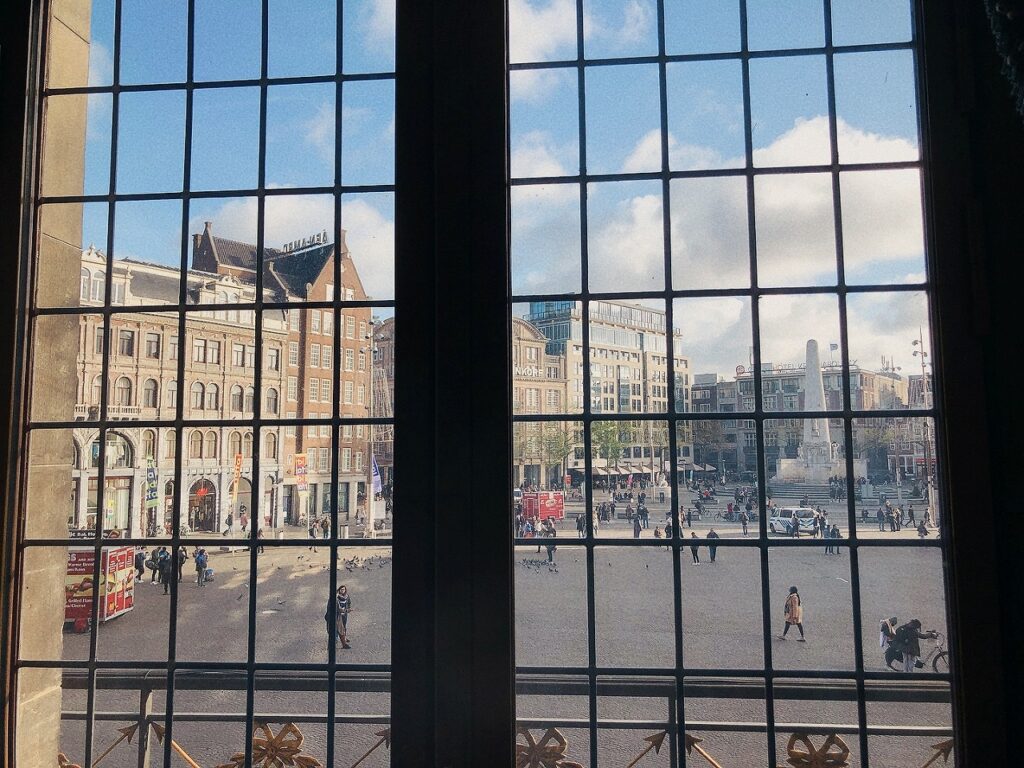 アムステルダムの王宮見学 オランダjp