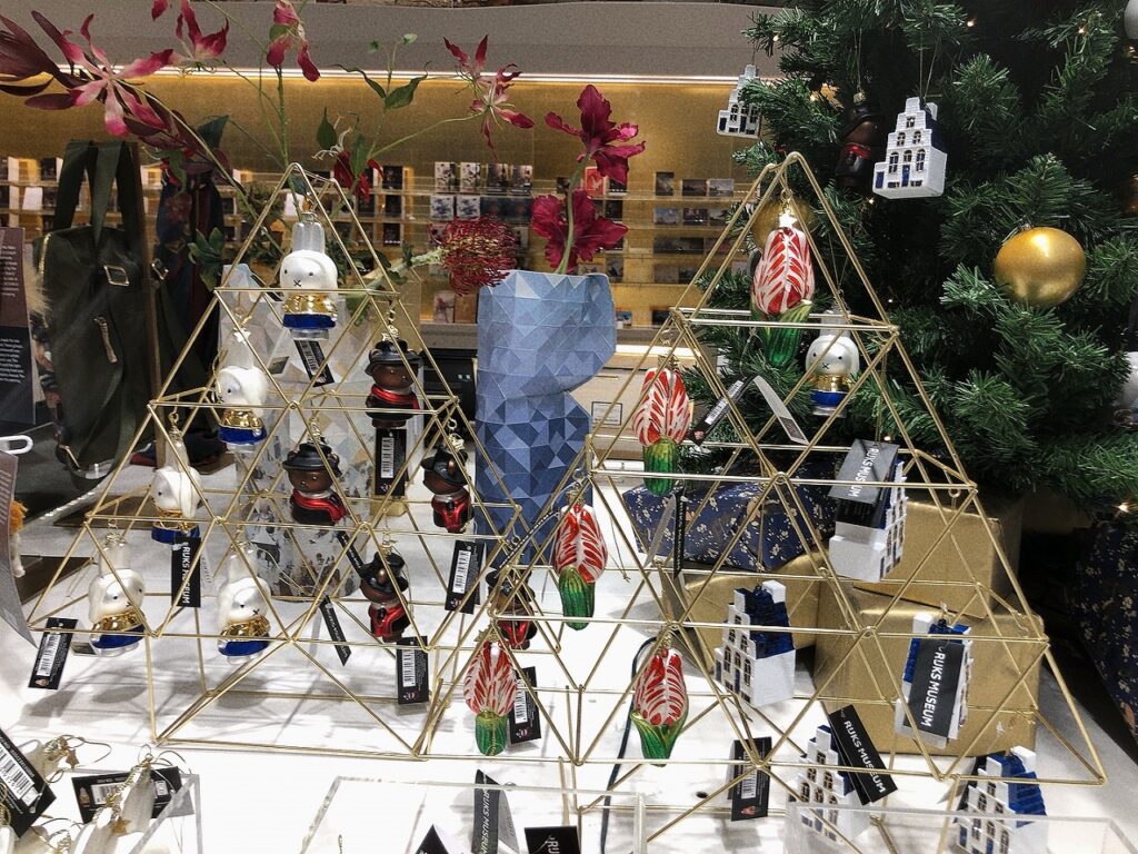 専用♡オランダ クリスマスオーナメントプレゼント♡優しい微笑みクジラさん オランダのおすすめクリスマス オーナメント│オランダjp