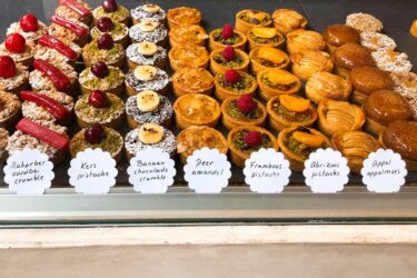 アムステルダムでプチガトー詰め合わせ