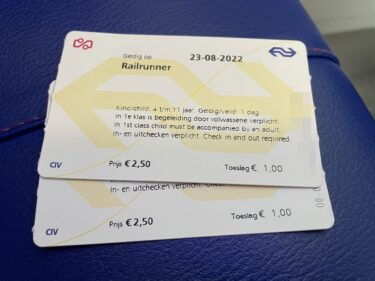 オランダの電車 子供は無料？安く乗る方法も