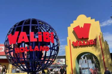オランダで絶叫マシン遊園地ワリビ Walibi Holland